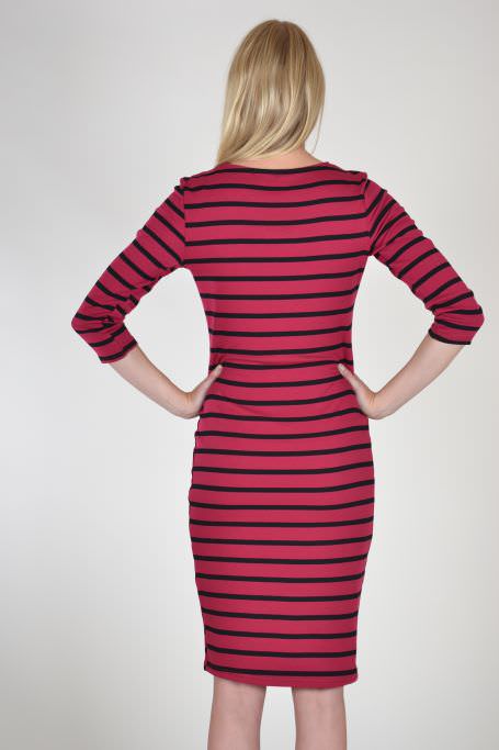 zwart met rood jurkje