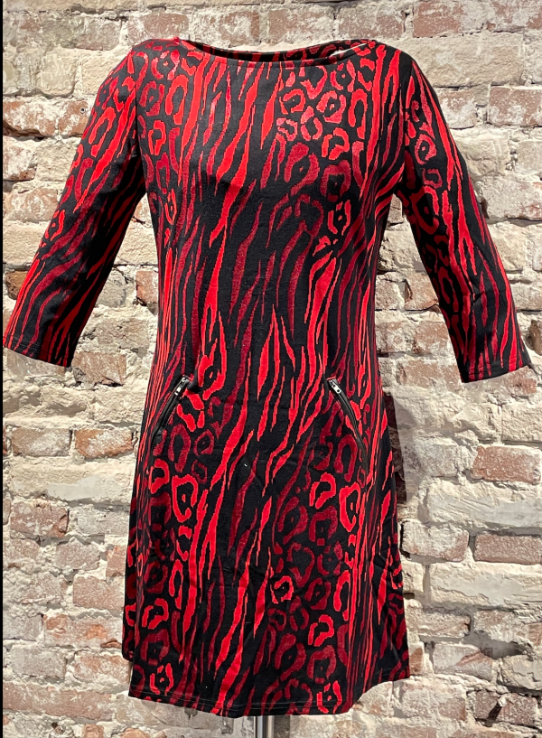 Vegas jurk red lava sparkle